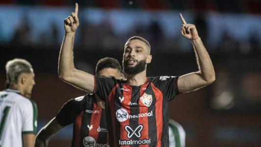 Wagner Leonardo, zagueiro do Vitória