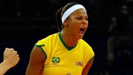 Walewska defendeu a Seleção Brasileira
