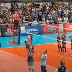 Walewska é homenageada antes da final do Mineiro de Vôlei feminino; veja