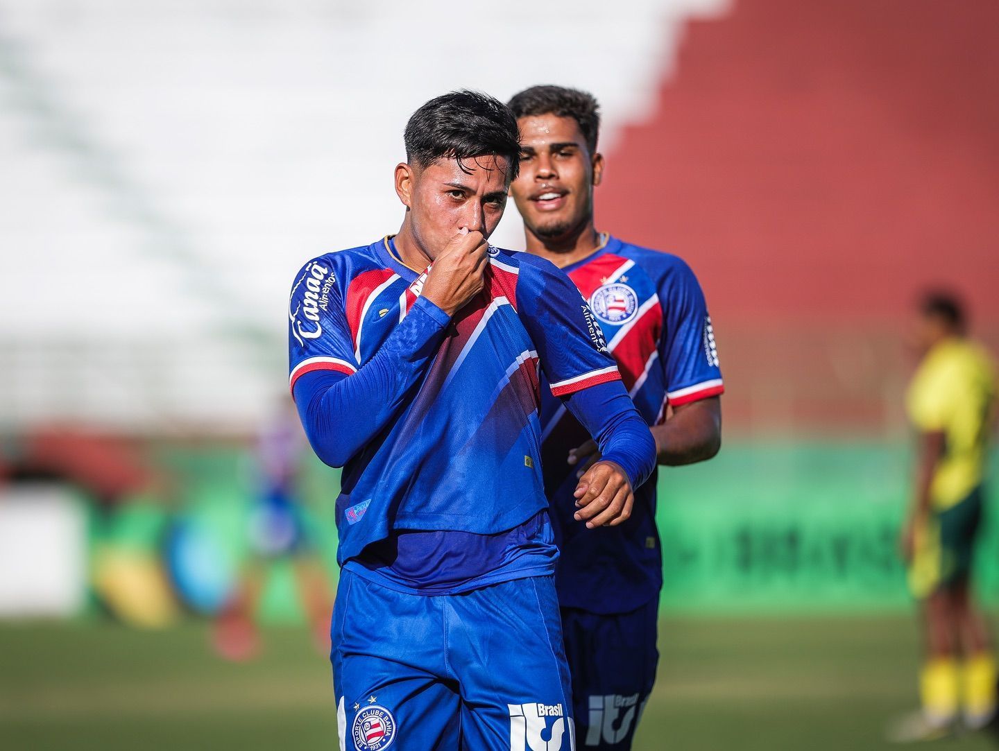Bahia vende jovem atacante da base para clube da Europa