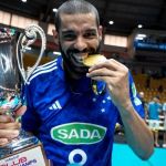 Vôlei: Sada Cruzeiro exibirá troféu do Mundial de Clubes em duelo com Goiás