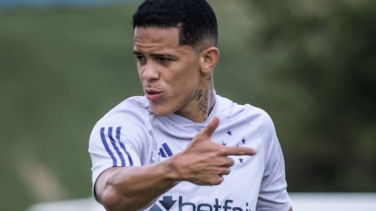 Pepa diz que não conta com Wallisson no Cruzeiro para a sequência do ano