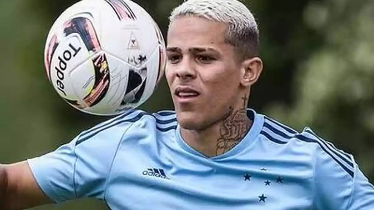 Wallisson é desfalque em treino do Cruzeiro na Toca; saiba motivo