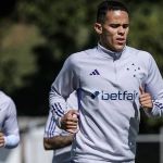Por indisciplina, Cruzeiro afasta volante Wallisson pela segunda vez no ano