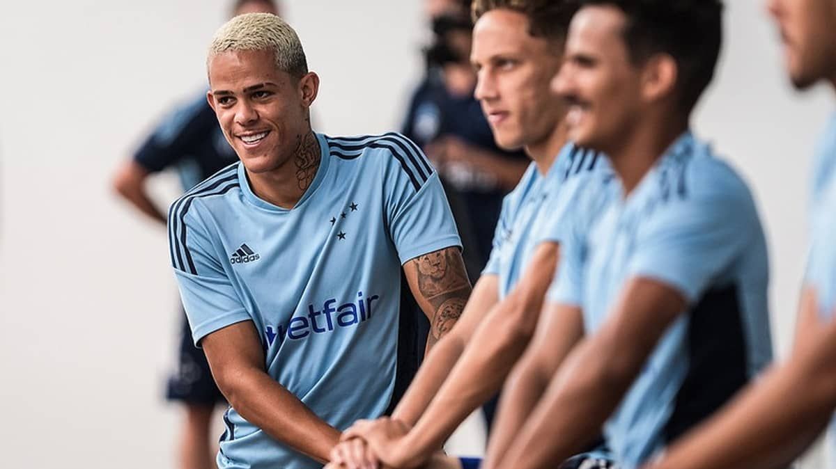 Wallisson é reintegrado ao elenco do Cruzeiro após indisciplina