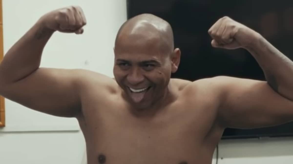 Alvo de piadas na web, Walter emagrece mais de 10 Kg no Pelotas; veja como ele ficou