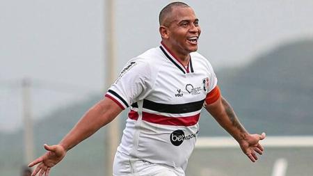 Walter esteve recentemente no Santa Cruz
