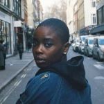 Atriz de 'Wandinha' revela viagem marcante ao Brasil: 'primeiro lugar onde senti que eu era bonita'