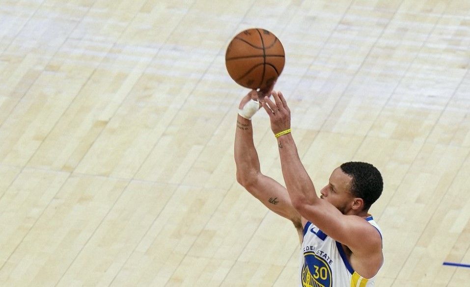 Horário e onde assistir ao vivo Warriors x Grizzlies, pela NBA