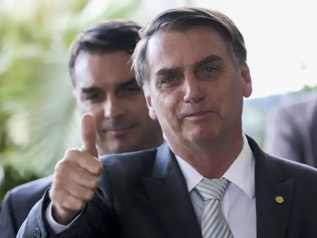 Flávio minimiza denúncia da PGR e diz que não há provas contra Jair Bolsonaro