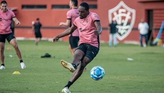 Welder, atacante do Vitória