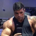 Fisiculturista atira contra a mulher e foge na Pampulha, em BH