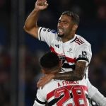 Após vitória, São Paulo sofre com problema em voo para deixar a Argentina