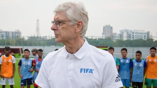 Arsène Wenger como chefe de desenvolvimento global de futebol da Fifa em novembro de 2023