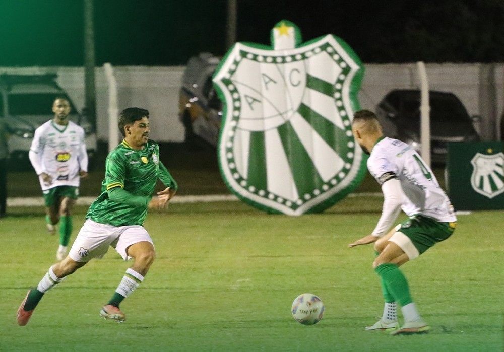 Caldense marca golaço, mas Mamoré empata e mantém invencibilidade no Módulo II do Mineiro