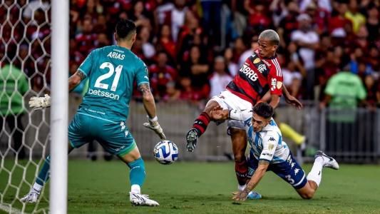 Wesley abriu o caminho da vitória do Flamengo no Maracanã