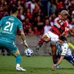 Wesley dá a volta por cima e ajuda Flamengo na Libertadores