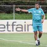 Sem Diniz, Cruzeiro enfrenta o Itabirito por recuperação no Campeonato Mineiro