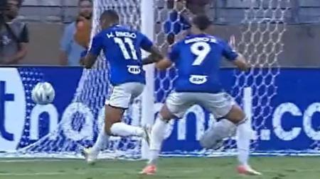 Wesley perdeu gol incrível nos minutos finais, e Cruzeiro ficou no empate com o Vasco