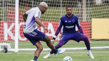 Wesley se recuperou de desgaste físico e volta a ser relacionado no Cruzeiro