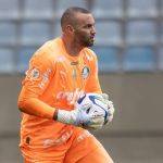 Weverton tem média superior a Cássio e é um dos maiores pegadores de pênaltis da história do Palmeiras