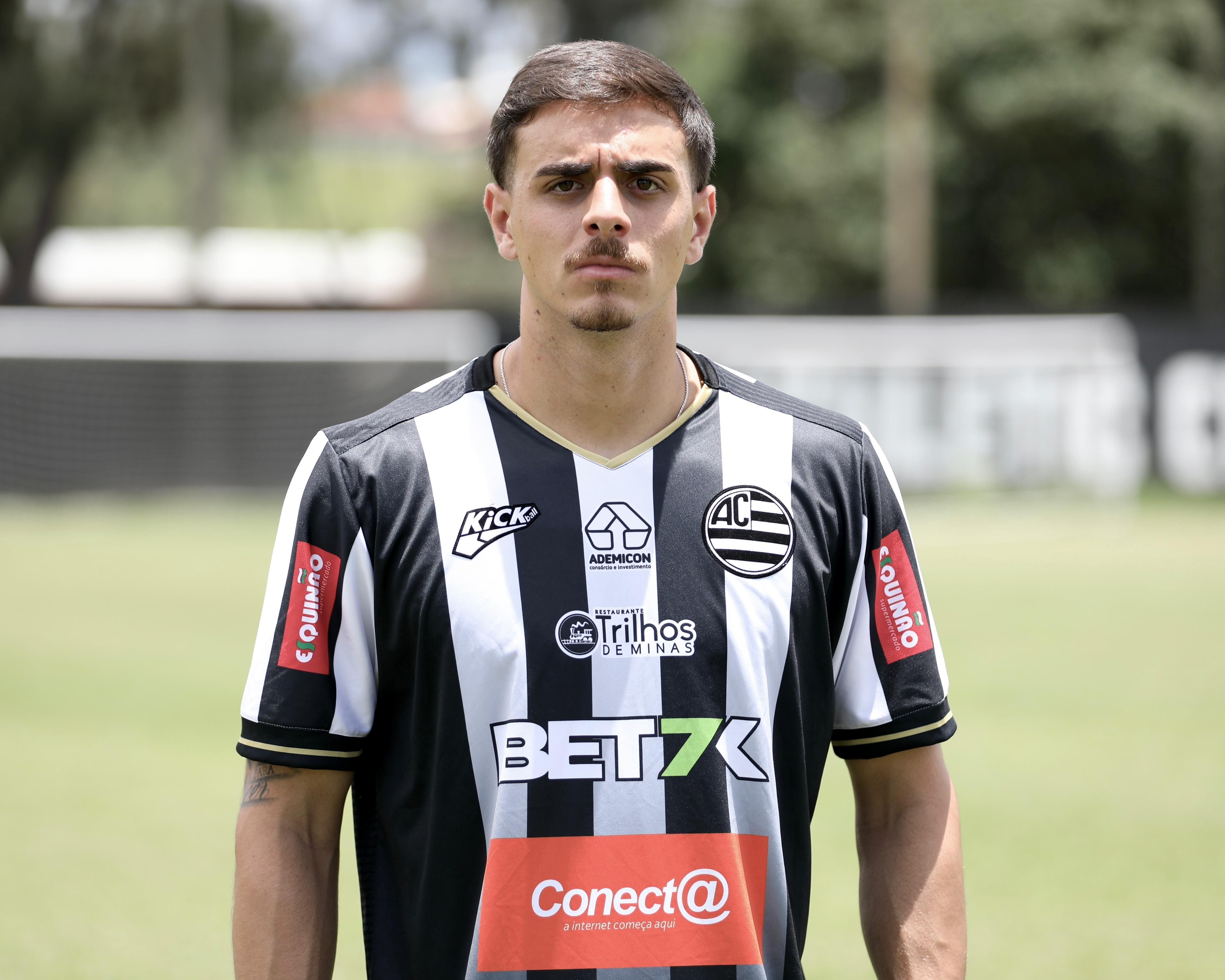 Athletic anuncia contratação de zagueiro do Cruzeiro por empréstimo