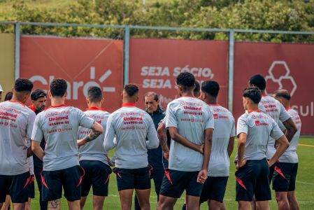 Inter encara Atlético com 'tons' de decisão pela luta contra o rebaixamento no Brasileirão