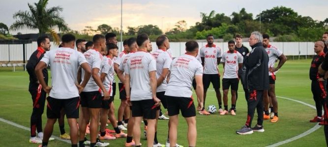 Abel Braga comanda o Inter na reta final do Brasileirão