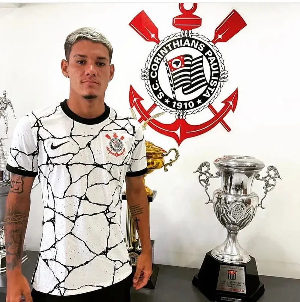 Quem é Dimas, jogador do Corinthians que presenciou morte da namorada