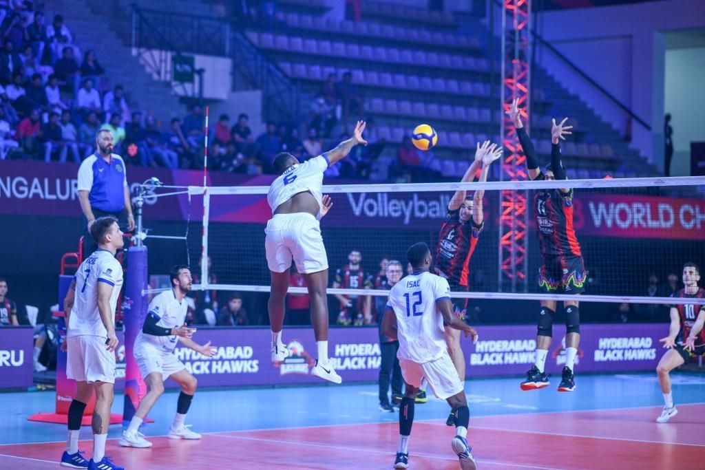 Paulo brilha, mas Minas perde para o Perugia no Mundial de Clubes de Vôlei