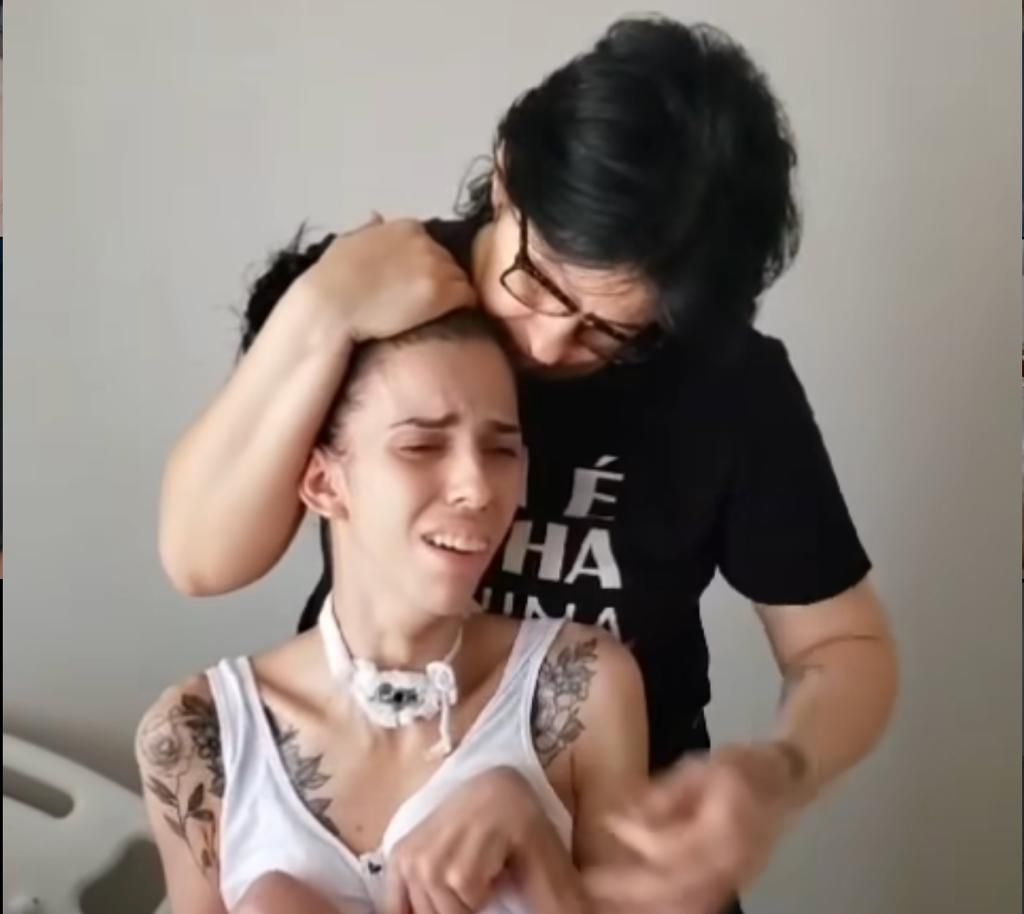 Jovem que passou mal após cheirar pimenta volta a ser internada em Goiás