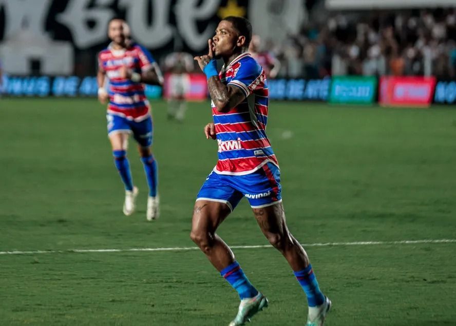 Destaque em goleada, Marinho deve ser titular do Fortaleza contra o Corinthians