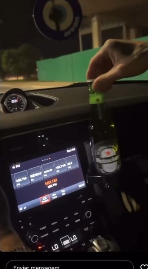 Porsche a 250 km/h em BH: vídeo mostra vítima com cerveja no carro de luxo