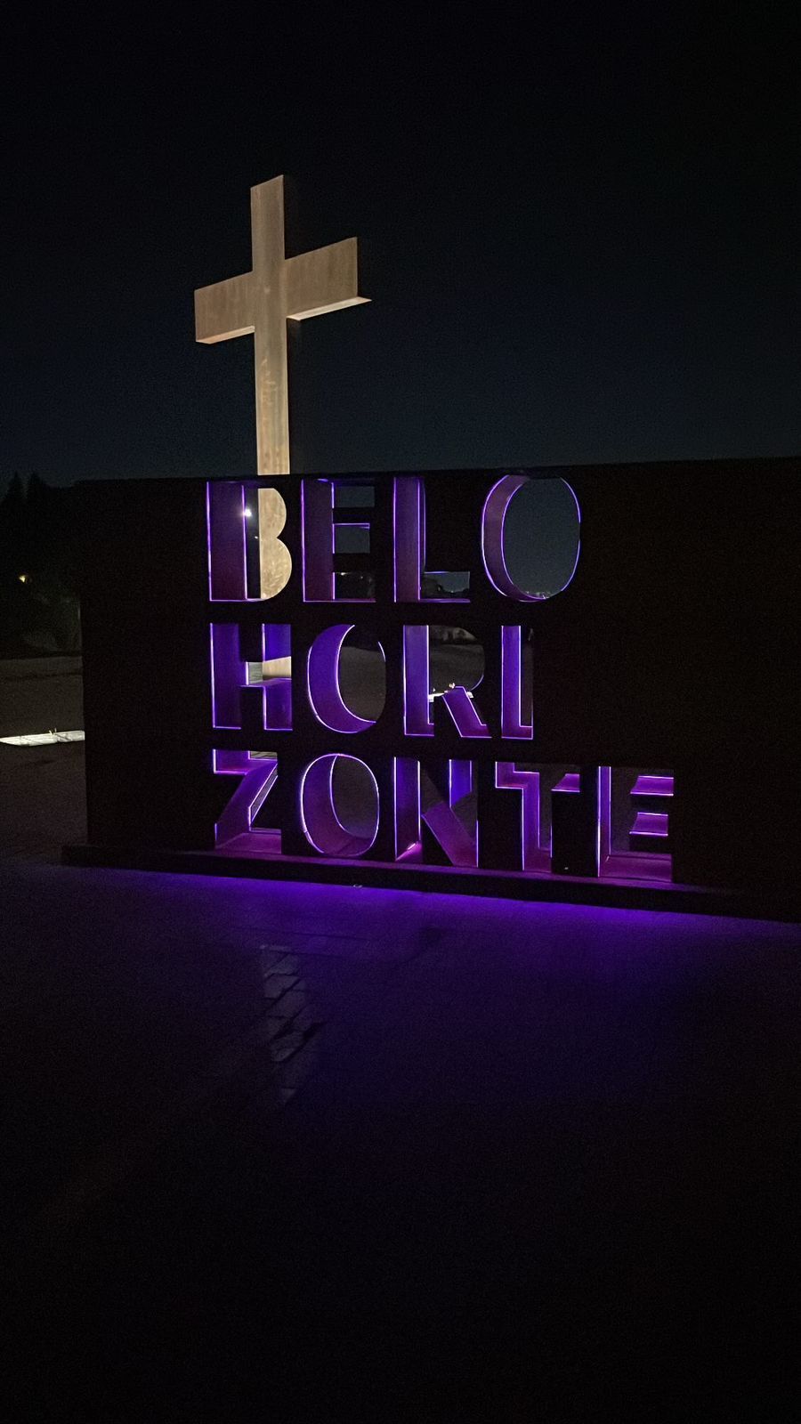 Praça do Papa ganha letreiro em homenagem aos 126 anos de BH