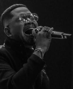 cantor e compositor gospel Pedro Henrique