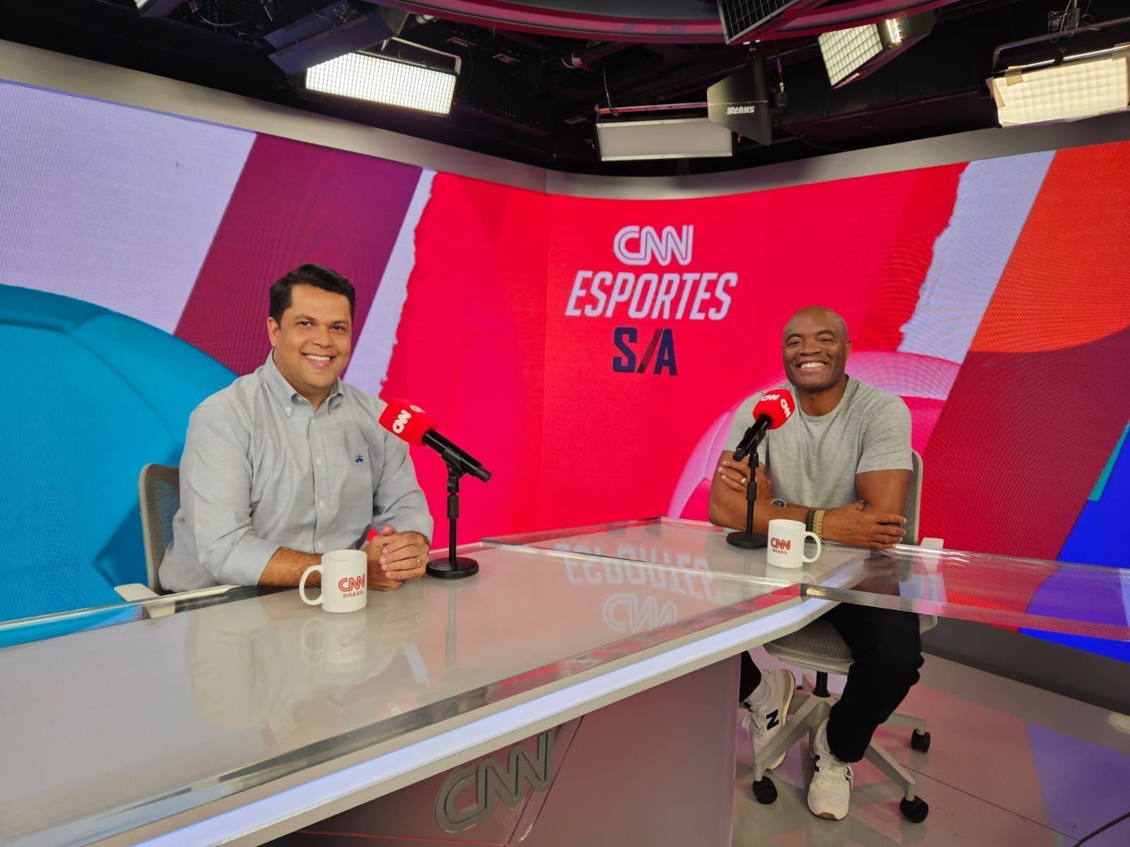 Anderson Silva defende arte marcial como 'matéria escolar'