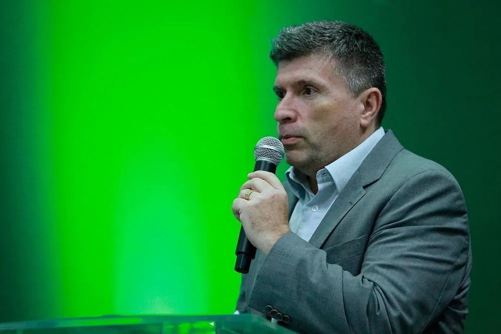 Goiás anuncia ex-dirigente do Palmeiras como novo CEO