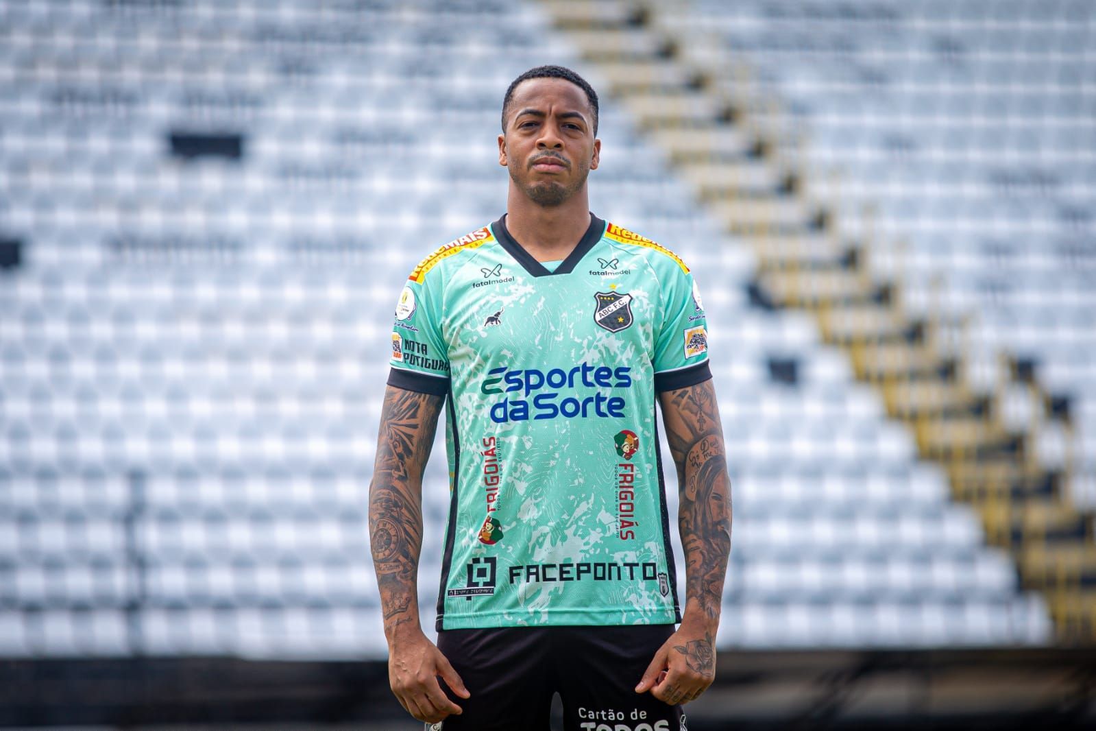 ABC anuncia goleiro Carlos Eduardo, ex-Sport, e chega a dez contratações para 2024