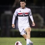 Promessa do São Paulo se inspira em Casemiro para fazer história na Copinha