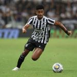 Warley avalia a temporada 2023 pelo Ceará: 'Trocaria tudo pelo acesso'