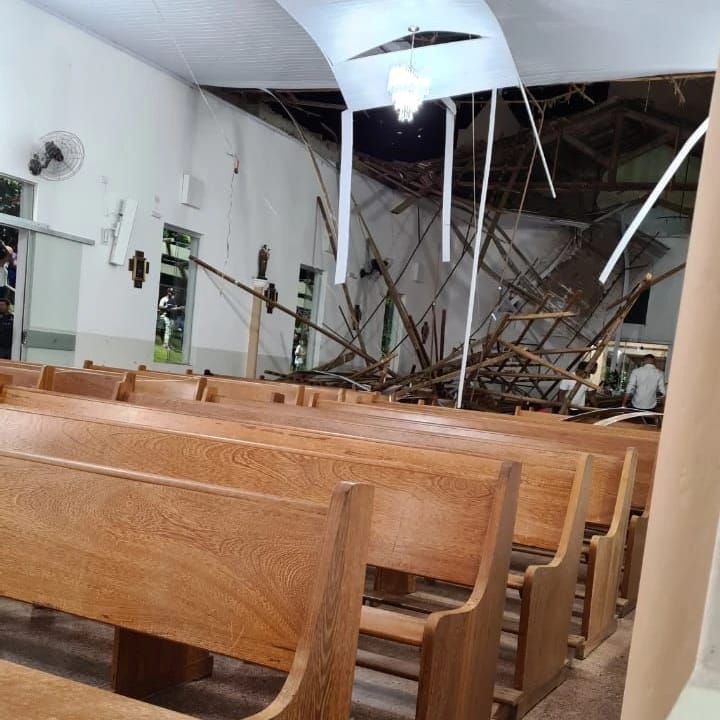 Teto de igreja desaba e deixa diversos feridos no interior de Minas