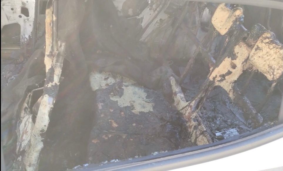 Viaturas da Polícia Penal em Itaúna foram incendiadas a mando de presos, diz Polícia