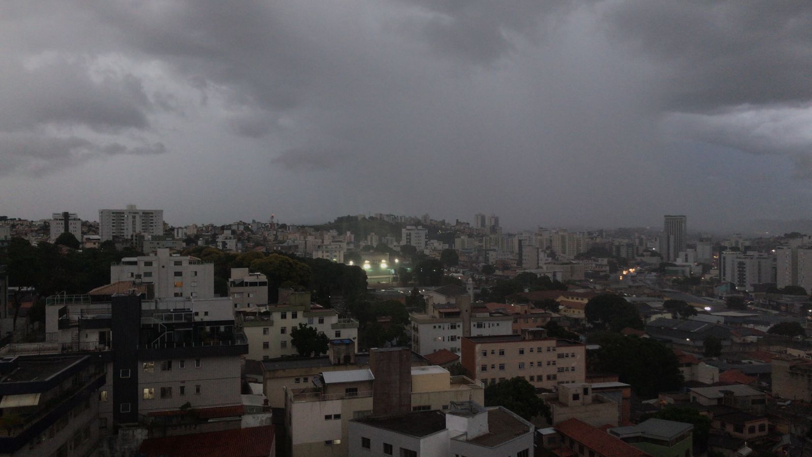 Veja lista das 227 cidades mineiras que podem ser atingidas por chuvas de 100 milímetros