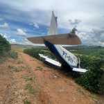 Avião faz pouso de emergência em cafezal no Sul de Minas; veja imagens