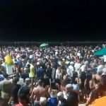 Vídeo: Guarapari recebe mais de 700 ônibus e faixa de areia fica 'lotada' as vésperas do Ano Novo