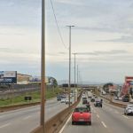 Homem morre atropelado na Fernão Dias e motorista foge do local