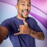 BBB 24: Lucas Pizane já trabalhou em troca de 100 sanduíches e faz xixi sentado