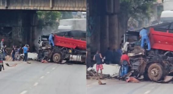 Vídeo: acidente entre caminhão e carreta de minério fecha Anel Rodoviário de BH