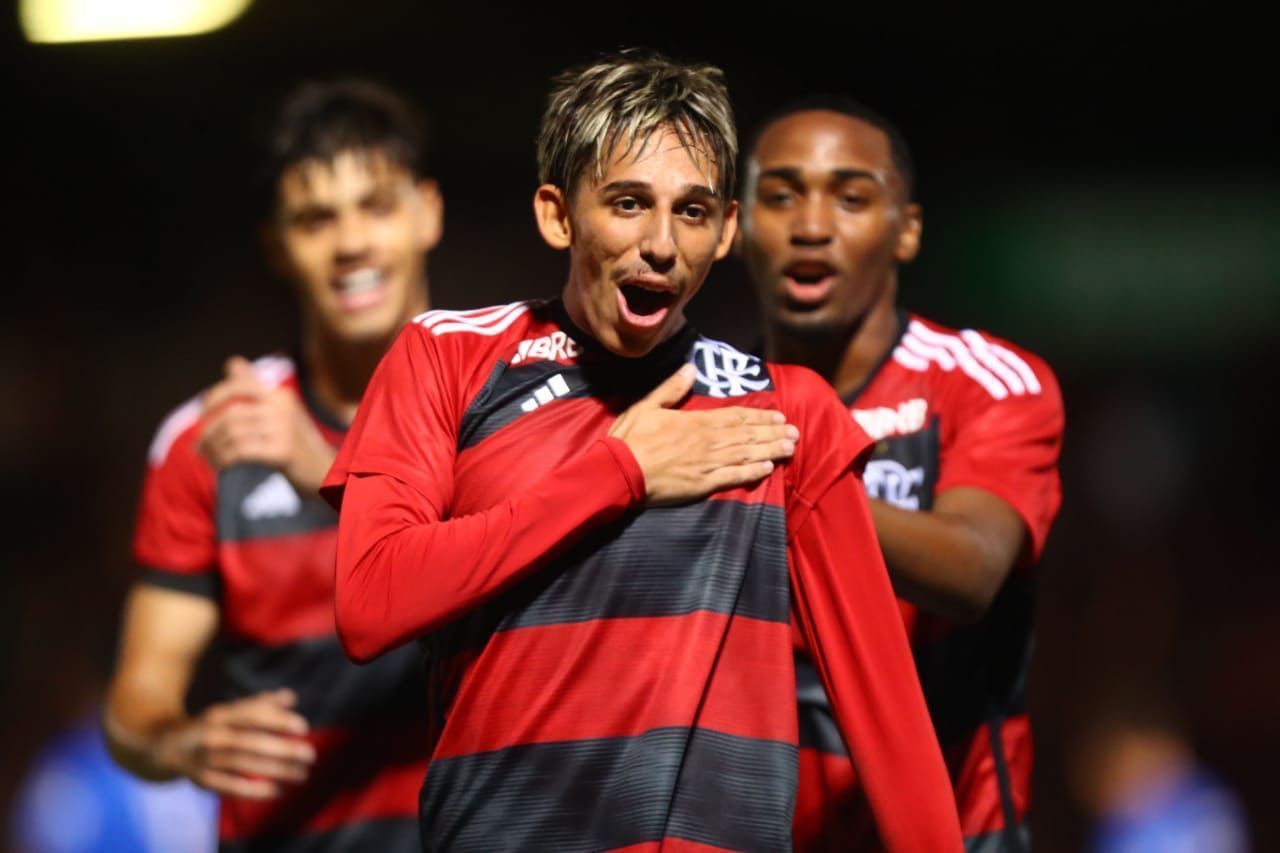 Flamengo acerta empréstimo de Werton, destaque da Copinha, para time de Portugal