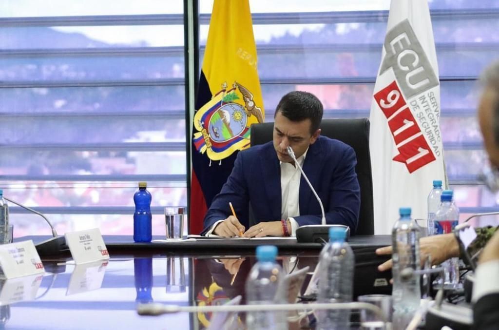 Presidente do Equador declara 'conflito armado interno' em meio à onda de violência no país